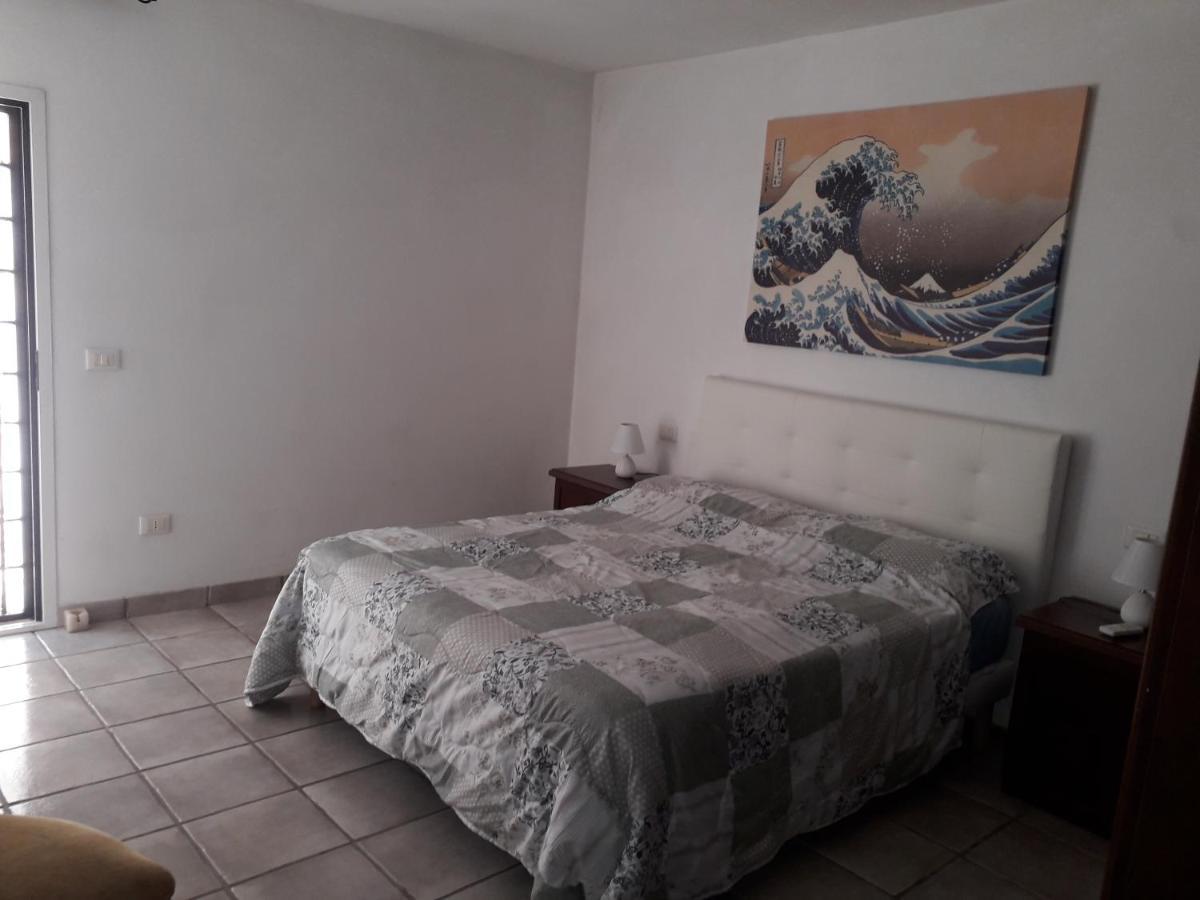 Bed&Breakfast "Fiorella" Sul Lago Castel Gandolfo Oda fotoğraf