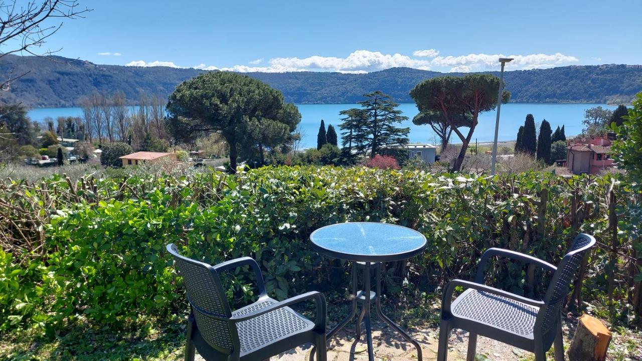 Bed&Breakfast "Fiorella" Sul Lago Castel Gandolfo Dış mekan fotoğraf