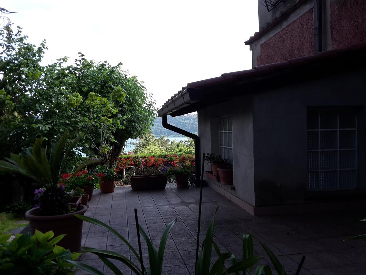 Bed&Breakfast "Fiorella" Sul Lago Castel Gandolfo Dış mekan fotoğraf
